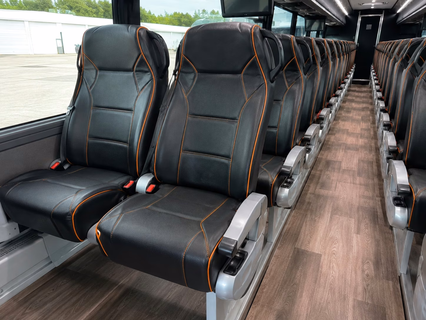 bridal party minibus rentals in manhattan for the wedding morning