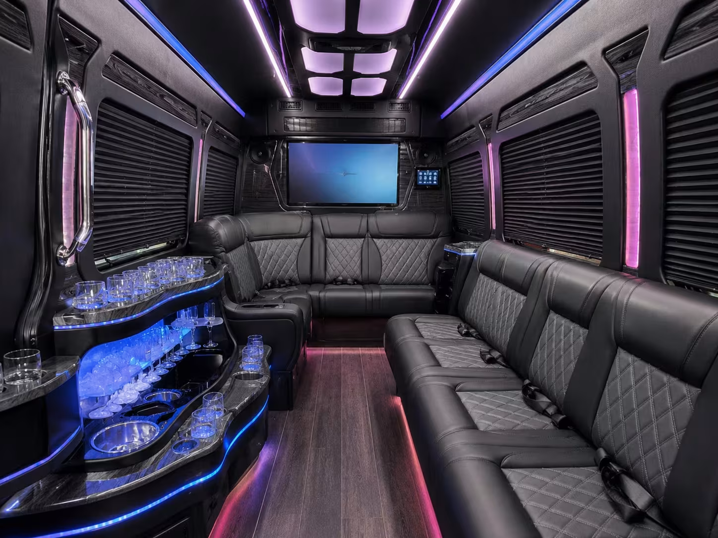 bus rental options for manhattan trips