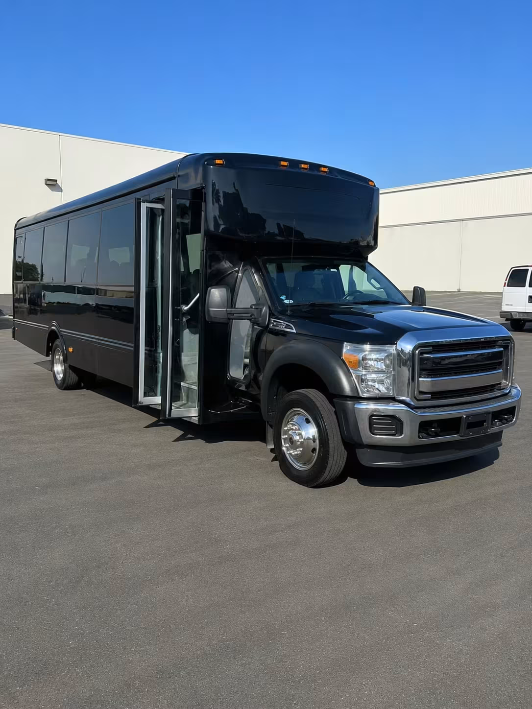 manhattan prom party bus rentals for the whole evening
