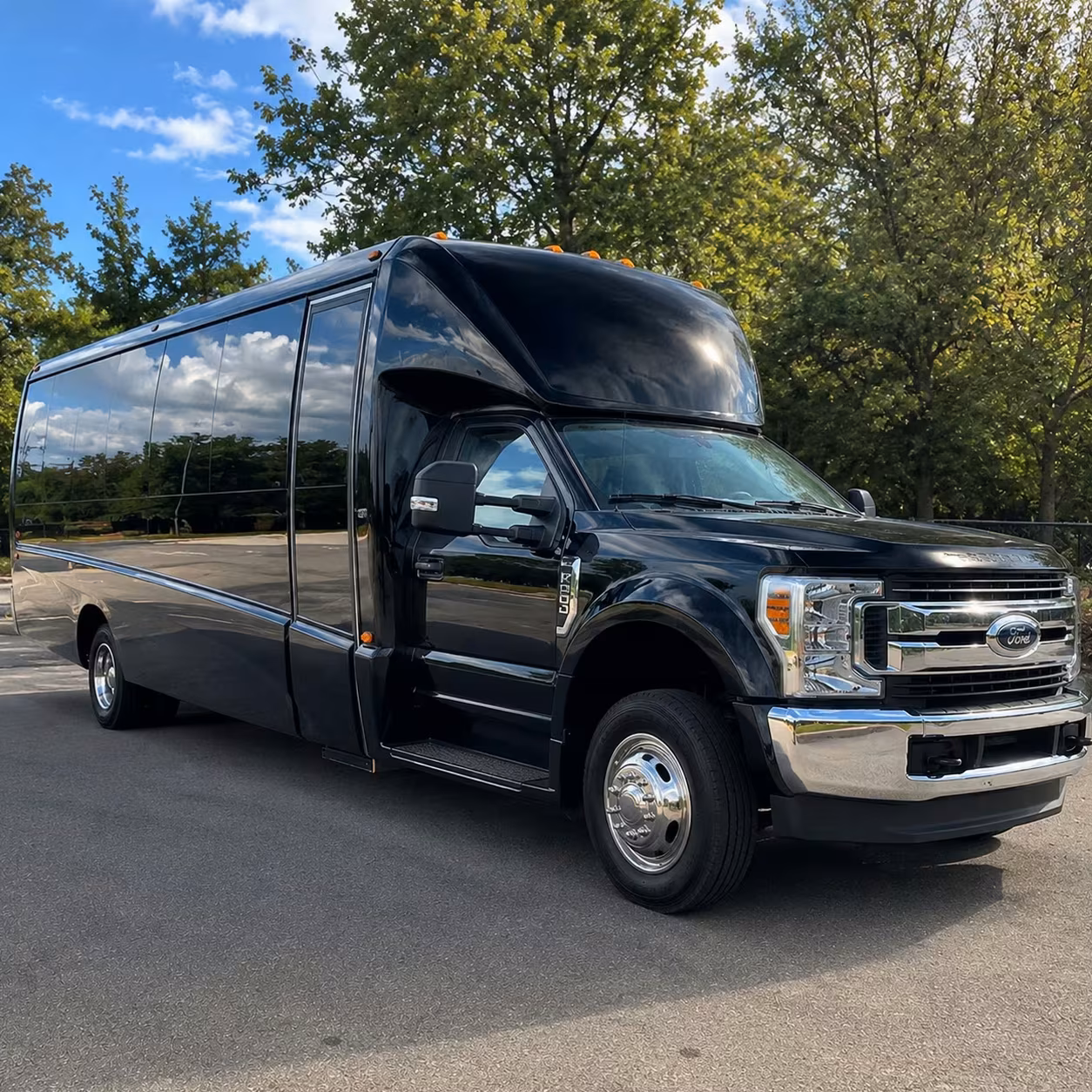 minibus rentals for prom night in manhattan and the five boroughs