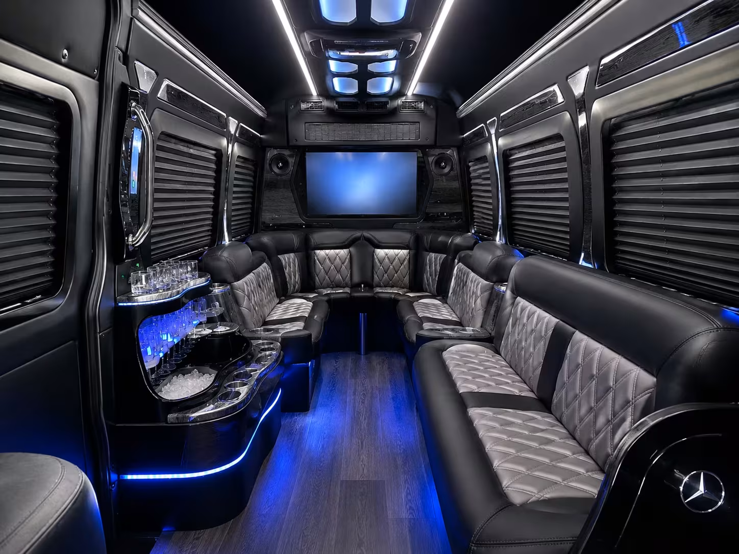 shuttle buses for manhattan hotel pickups to the airport